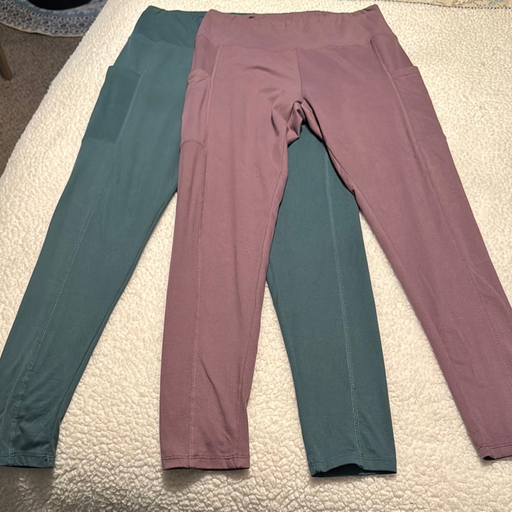 2 pair of Leggings in Mauve and Teal